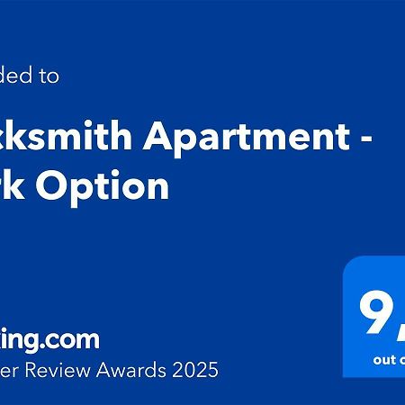 Locksmith Apartment - Park Option Sevilla Exteriér fotografie