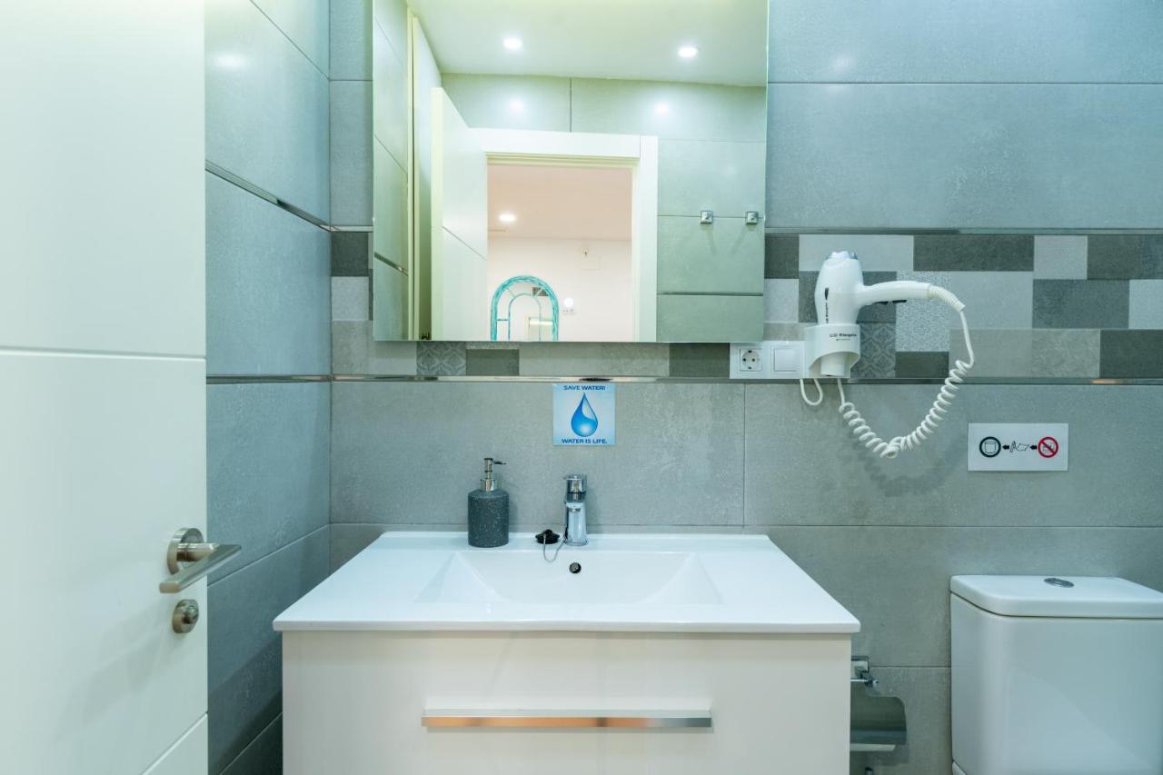 Locksmith Apartment - Park Option Sevilla Exteriér fotografie